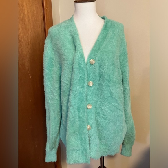Levi’s Mint Fuzzy Long Cardi Sz L EUC - Picture 1 of 4
